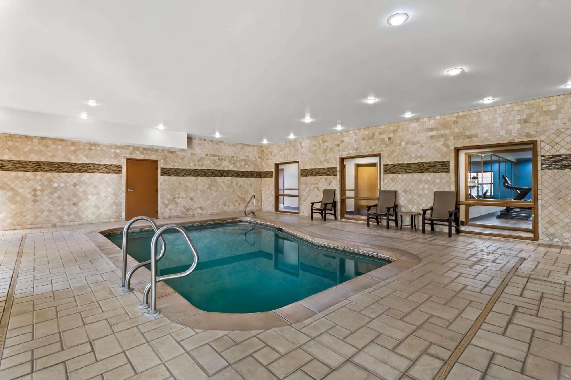 Comfort Suites Roswell Bagian luar foto