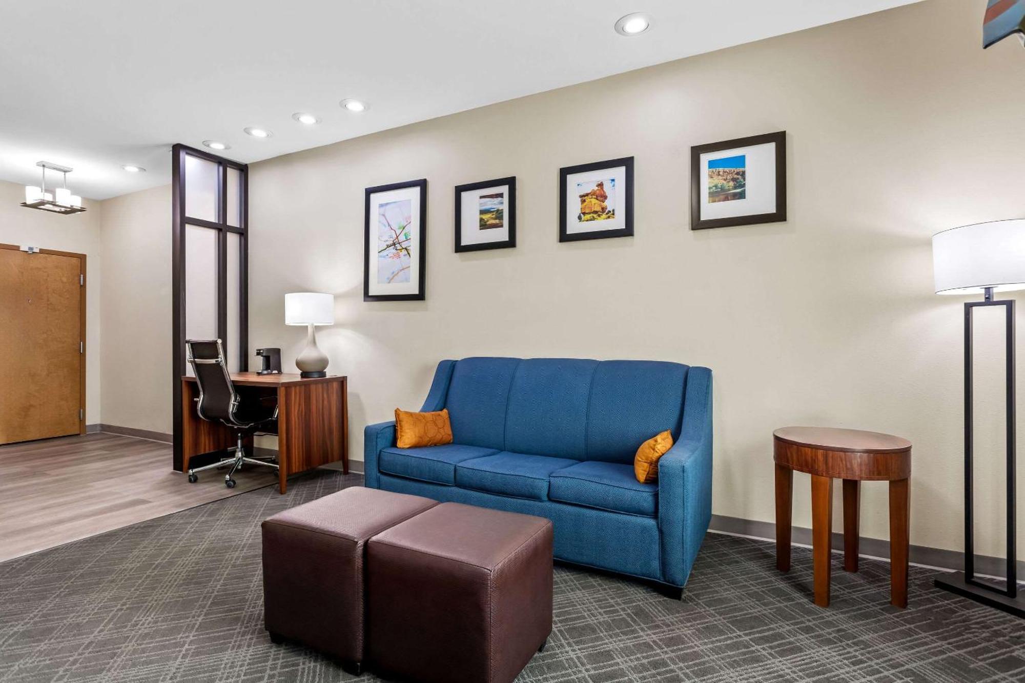Comfort Suites Roswell Bagian luar foto