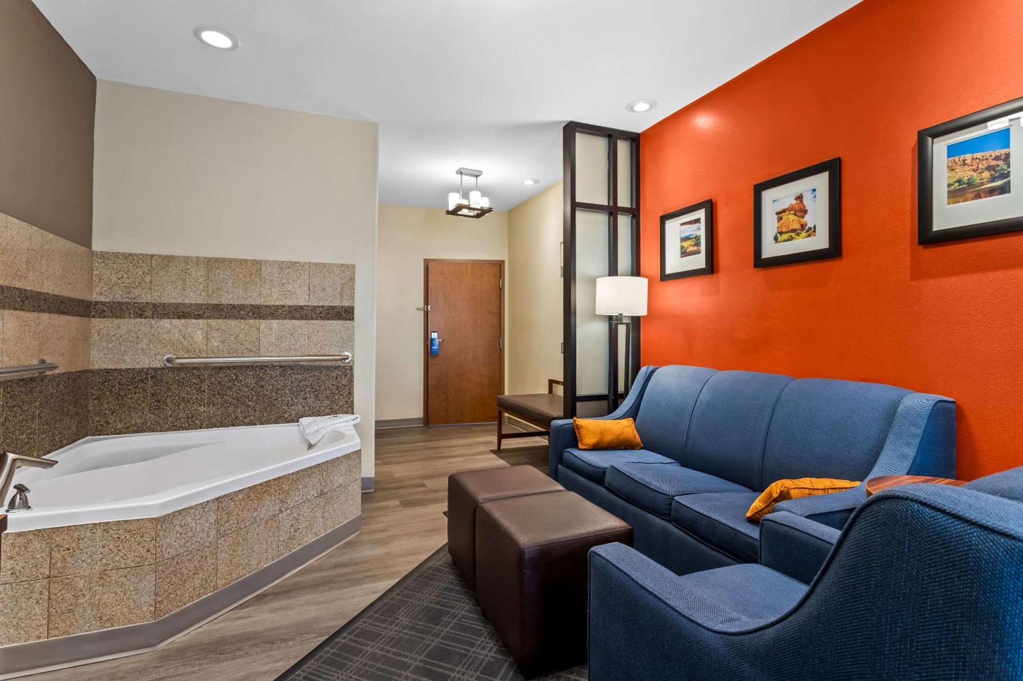 Comfort Suites Roswell Bagian luar foto