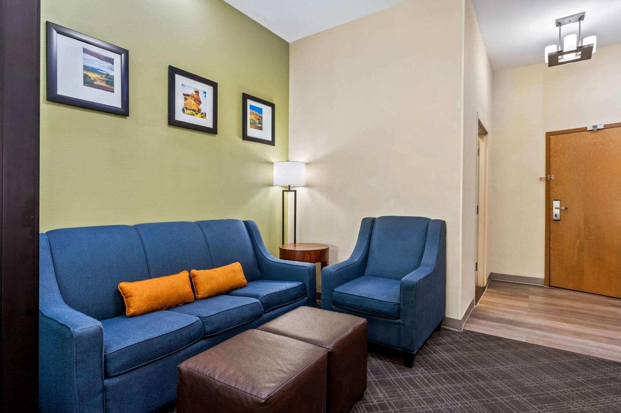 Comfort Suites Roswell Bagian luar foto