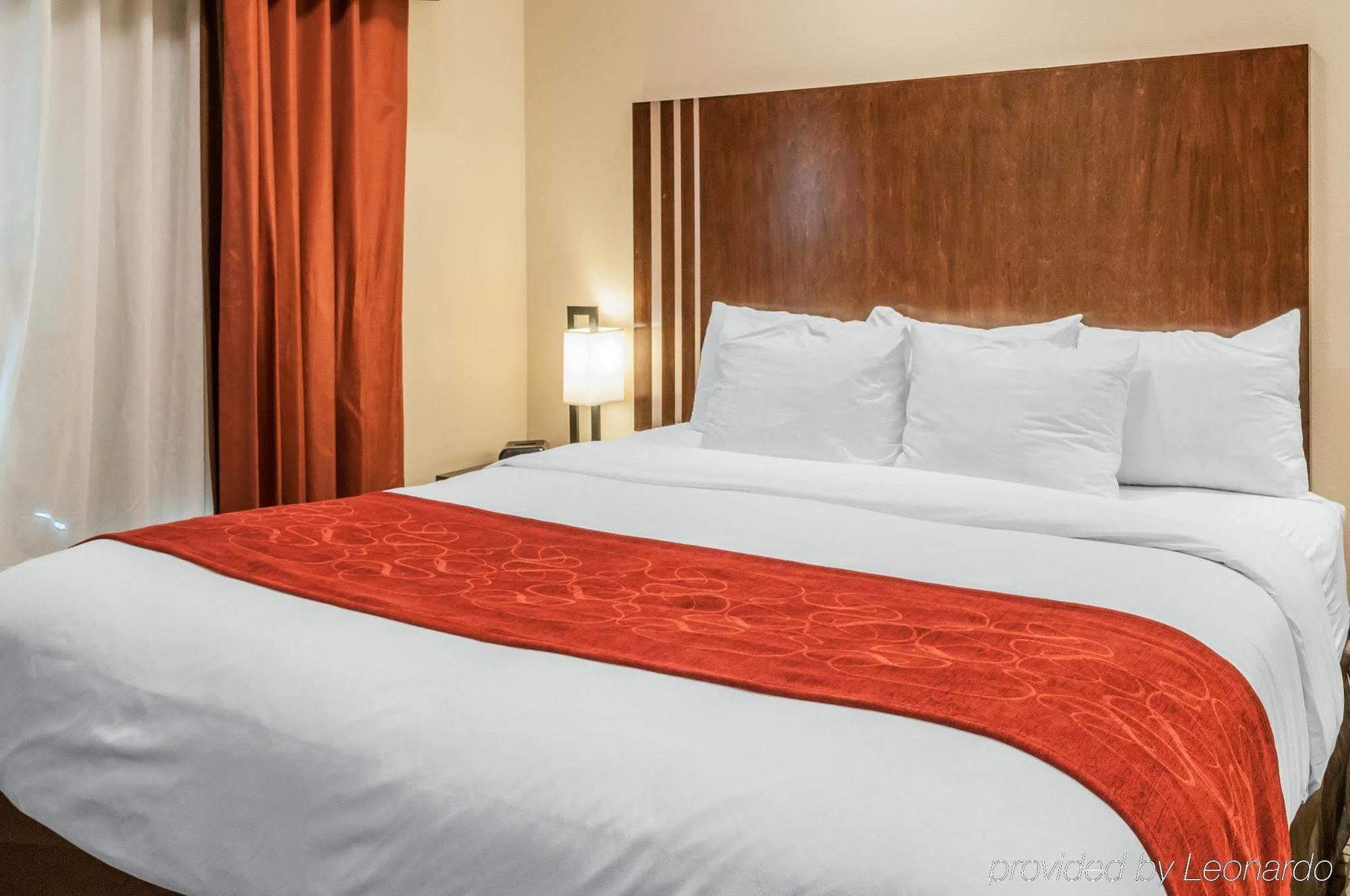 Comfort Suites Roswell Bagian luar foto